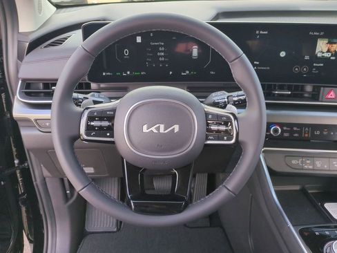 New 2026 Kia Carnival EX FWD image 11