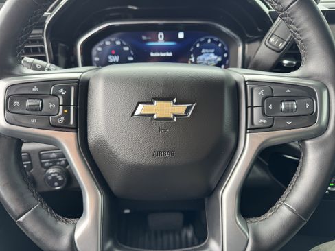 Used 2023 Chevrolet Silverado 1500 LT image 34