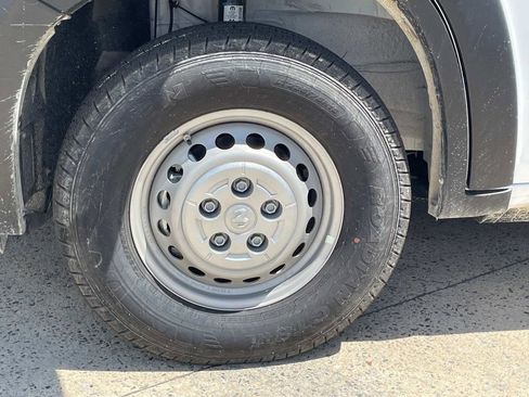New 2024 RAM ProMaster 3500 w/ Delivery Van Package FWD image 36