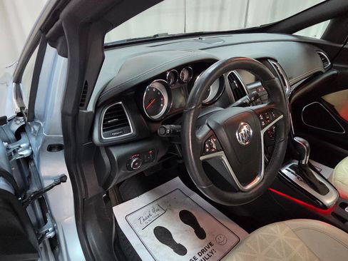 Used 2018 Buick Cascada Premium FWD image 17