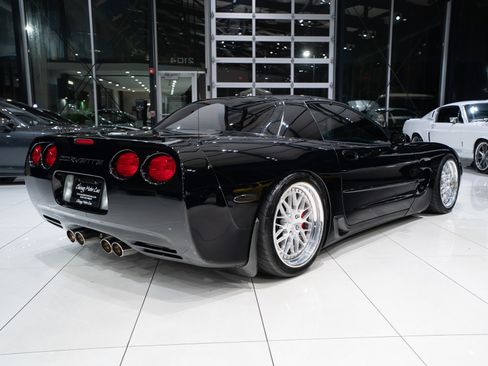 Used 2003 Chevrolet Corvette Z06 w/ Memory Package, 3 Drivers RWD image 4