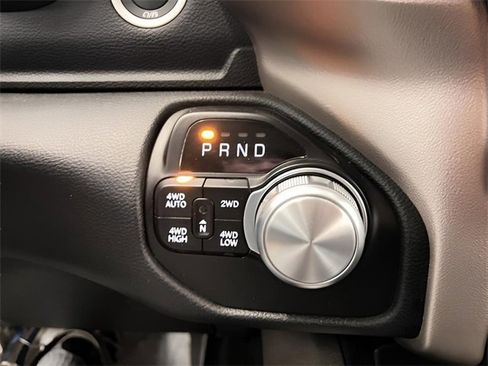 Used 2020 RAM 1500 Laramie image 31