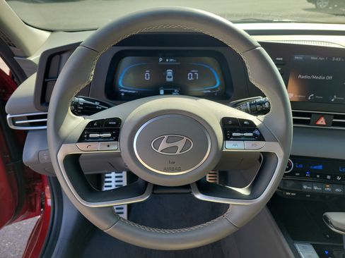 Used 2025 Hyundai Elantra Sport FWD image 24