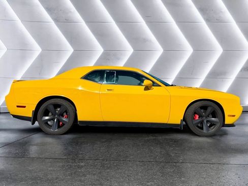 Used 2010 Dodge Challenger SRT8 w/ Special Edition Group RWD image 4