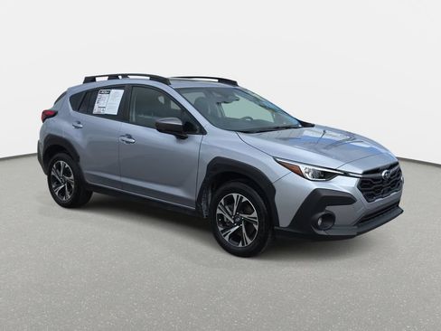 Used 2024 Subaru Crosstrek 2.0i Premium AWD/4WD image 3