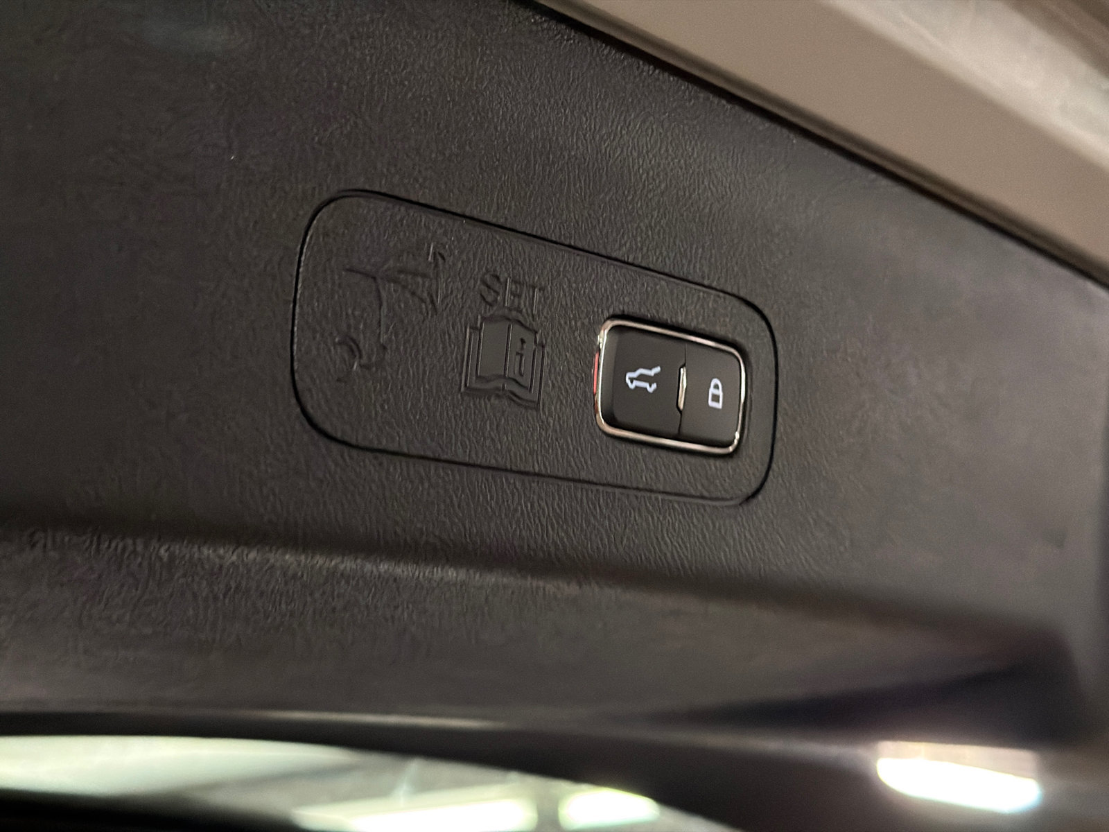 New 2027 Lincoln Aviator Reserve AWD/4WD image 9