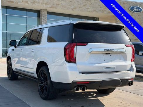 Used 2022 GMC Yukon XL Denali w/ Denali Ultimate Package AWD/4WD image 11