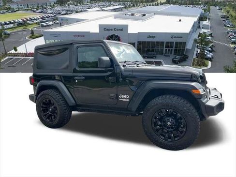 Certified 2018 Jeep Wrangler Sport AWD/4WD image 13
