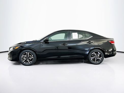 Used 2024 Nissan Sentra SV FWD image 4