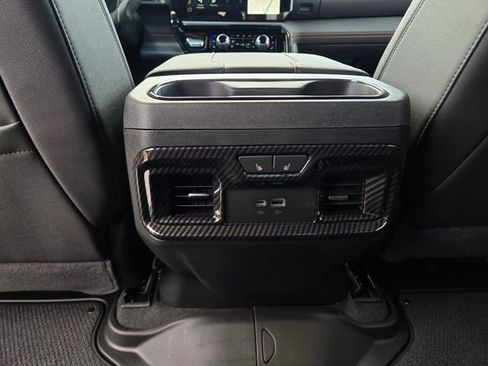 New 2026 GMC Sierra 1500 AT4 w/ Technology Package AWD/4WD image 10