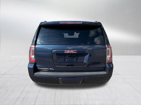 Used 2019 GMC Yukon XL SLT w/ Premium Edition AWD/4WD image 7