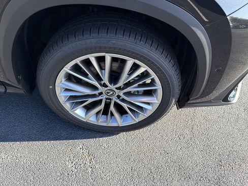 Used 2025 Lexus NX 300h AWD w/ Luxury Package image 10