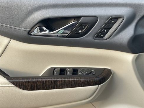 Used 2021 GMC Acadia Denali w/ Denali Ultimate Package image 24