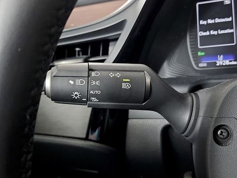 Used 2025 Lexus ES 350 w/ Premium Package FWD image 26