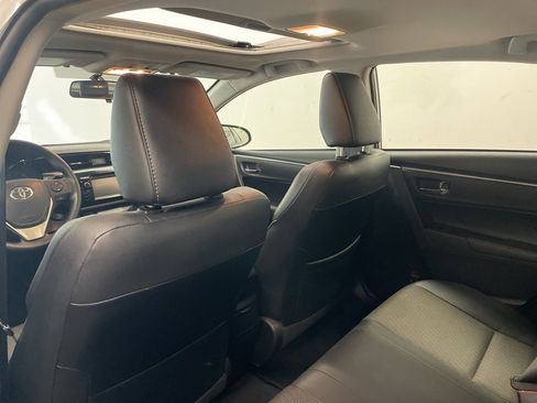 Used 2014 Toyota Corolla S image 12