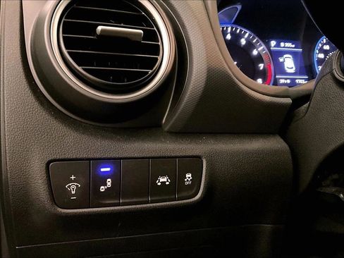 Used 2019 Hyundai Kona SEL image 28