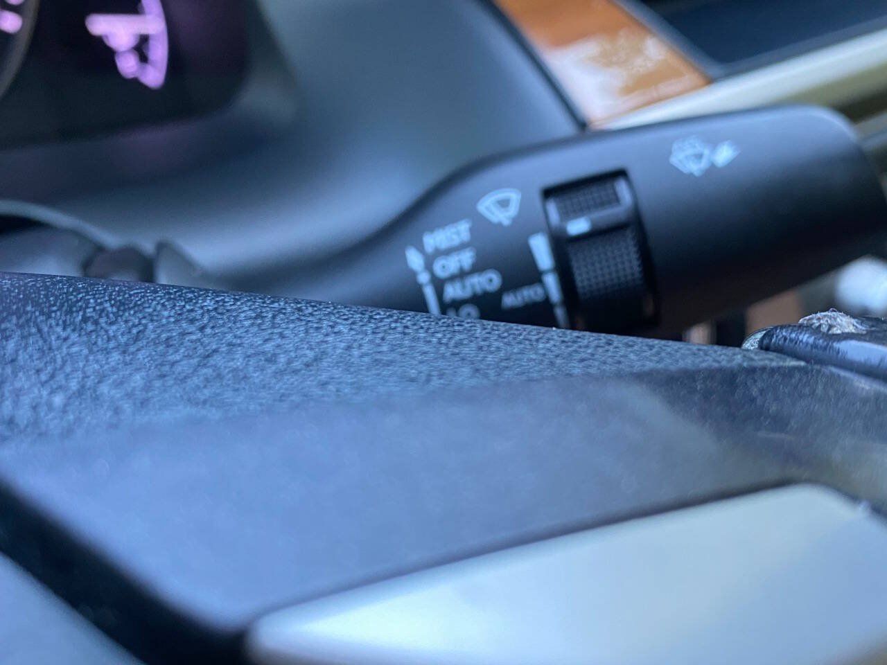 Used 2014 Lexus ES 300h w/ Luxury Package w/Bamboo Trim FWD image 29