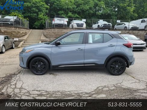 Used 2024 Nissan Kicks SR FWD image 2
