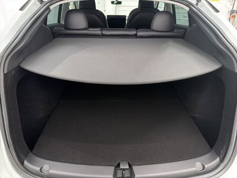 Used 2023 Tesla Model Y Long Range image 23