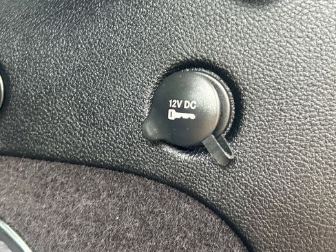 Used 2013 Jeep Grand Cherokee Altitude AWD/4WD image 13