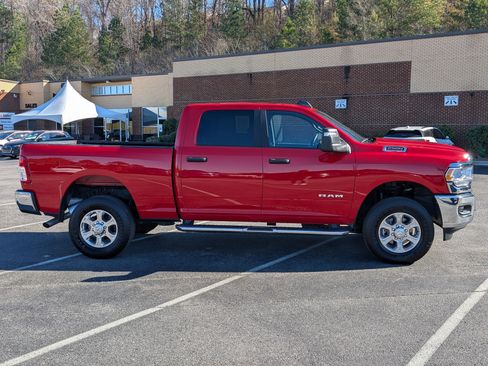 Used 2024 RAM 2500 Big Horn w/ Bed Utility Group image 10