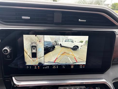 Used 2024 GMC Sierra 3500 Denali Ultimate AWD/4WD image 46