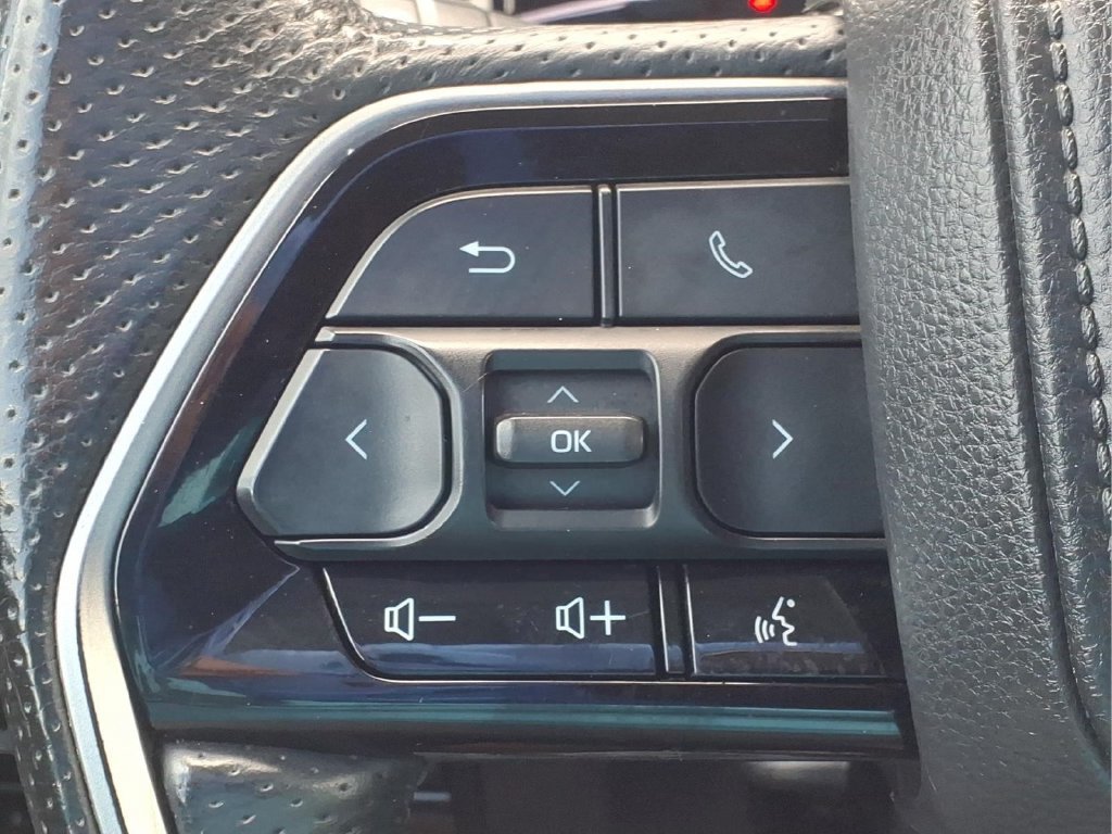 Used 2022 Toyota Tundra SR5 w/ SR5 Premium Package RWD image 23