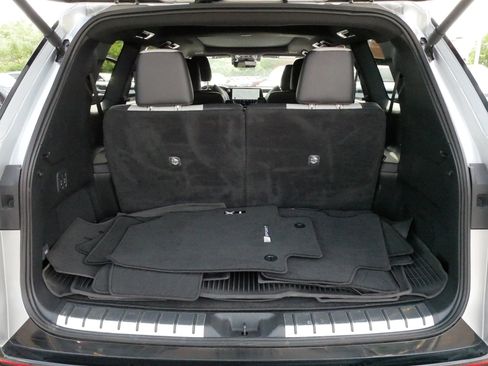 Used 2024 Lexus TX 500h AWD w/ Technology Package image 18