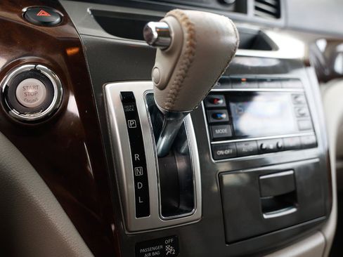 Used 2014 Nissan Quest SL FWD image 36