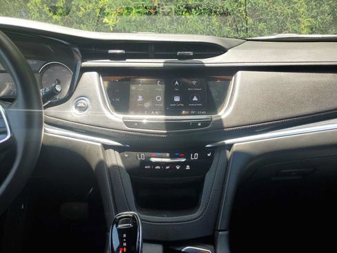 Used 2024 Cadillac XT5 Premium Luxury FWD image 17