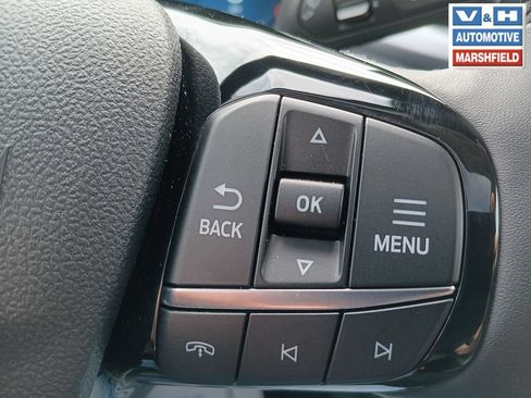 Used 2023 Ford Escape Platinum w/ Premium Technology Package AWD/4WD image 11