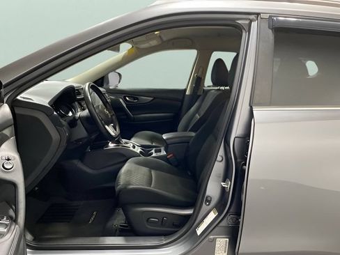 Certified 2018 Nissan Rogue SV w/ Premium Package AWD/4WD image 11