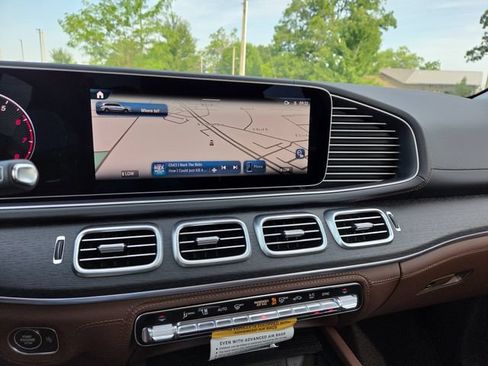 New 2026 Mercedes-Benz GLS 450 4MATIC image 12