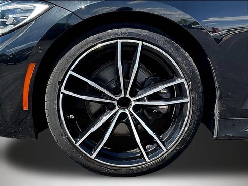 Used 2021 BMW 330i Sedan w/ M Sport Package RWD image 33
