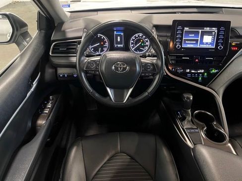 Used 2023 Toyota Camry SE FWD image 17