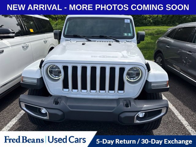 Used 2018 Jeep Wrangler Unlimited Sahara w/ Dual Top Group AWD/4WD image 1