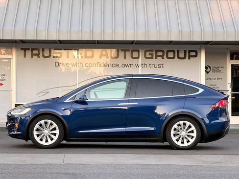 Used 2020 Tesla Model X AWD/4WD image 6