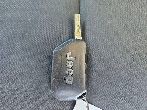 Used 2020 Jeep Wrangler Unlimited Sport image 28