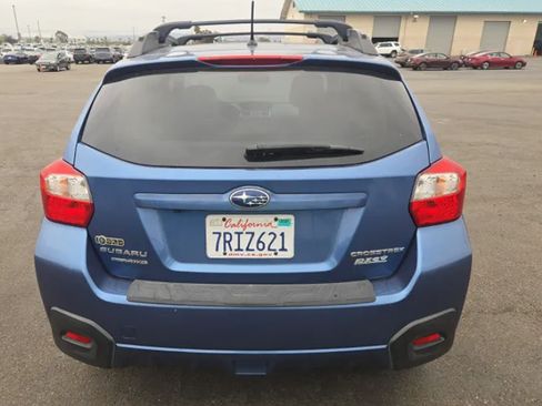 Used 2016 Subaru Crosstrek 2.0i Premium w/ Moonroof Package AWD/4WD image 4