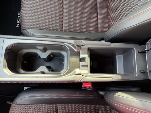 New 2026 Nissan Kicks SR w/ Cold Weather Package image 39