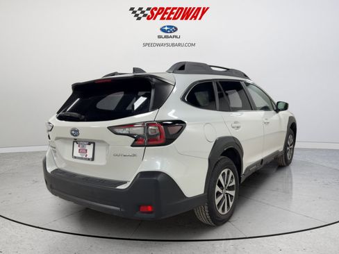 Certified 2025 Subaru Outback Premium image 9