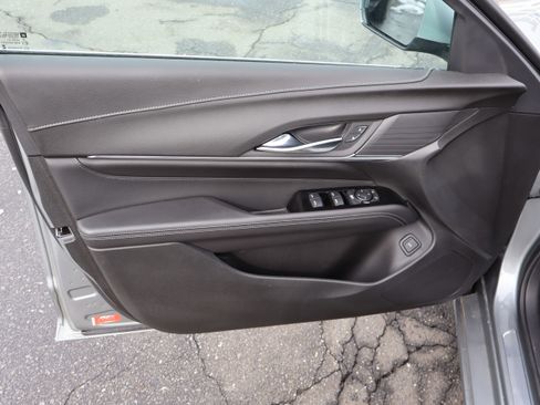 Used 2024 Cadillac CT4 Luxury w/ Cold Weather Package image 15