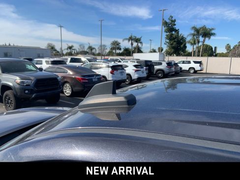 Used 2022 GMC Sierra 1500 Elevation w/ Preferred Package image 7