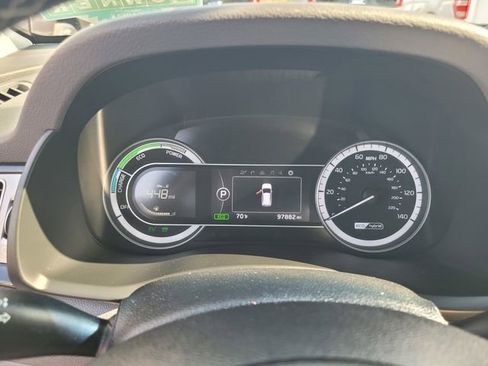 Used 2018 Kia Niro EX w/ EX Premium Package image 29