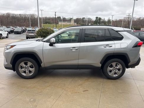 Used 2025 Toyota RAV4 XLE image 4