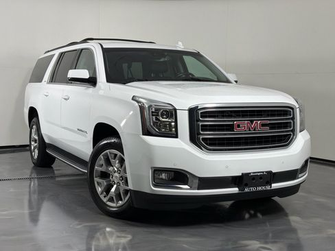 Used 2019 GMC Yukon XL SLT w/ Open Road Package AWD/4WD image 2