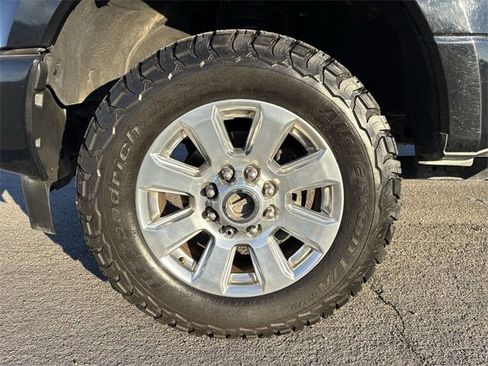 Certified 2017 Ford F250 Platinum image 28