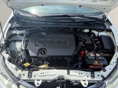 Used 2014 Toyota Corolla L FWD image 12