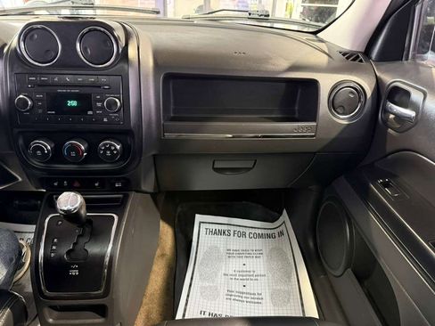 Used 2015 Jeep Patriot High Altitude FWD image 15