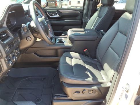 Certified 2024 Chevrolet Suburban RST w/ Luxury Package image 16